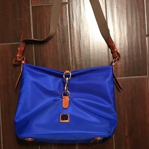 Dooney & Bourke electric blue crossbody purse